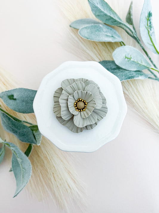 Beige Flower Magnet